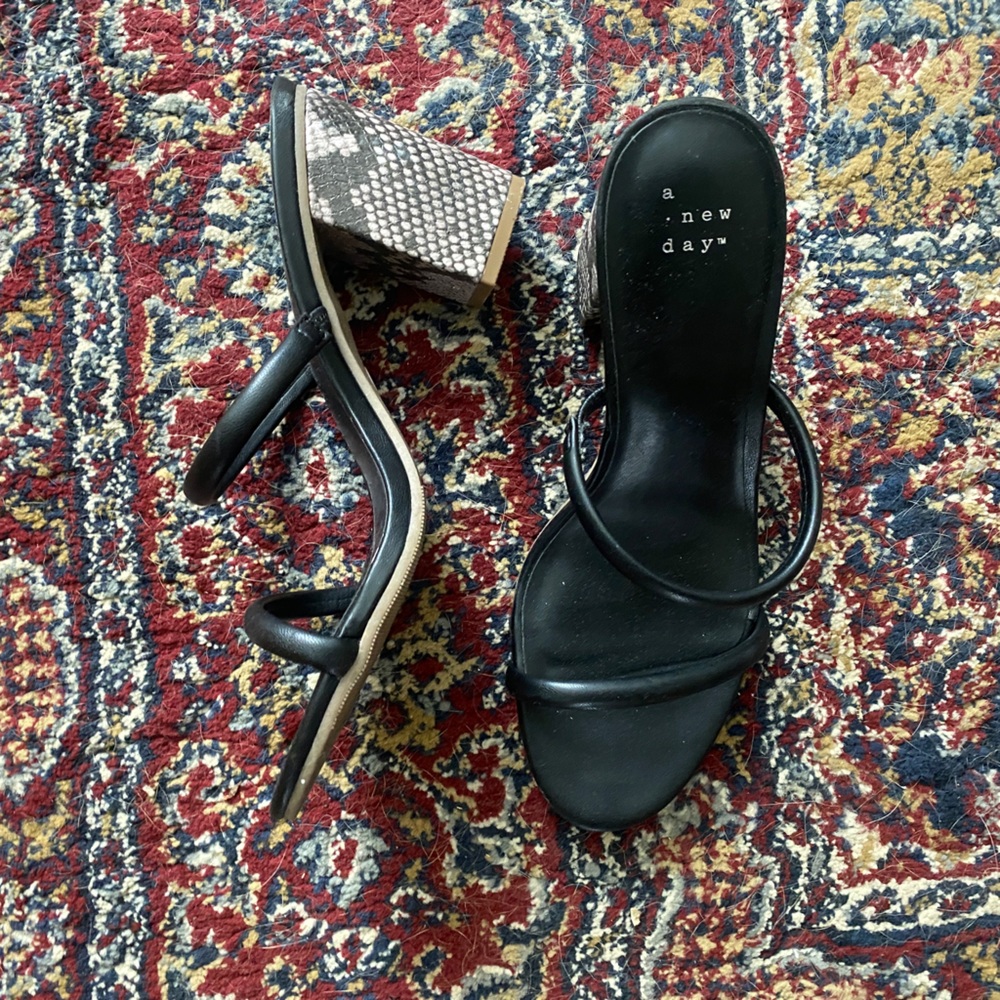 Block heel - Picture 2 of 7